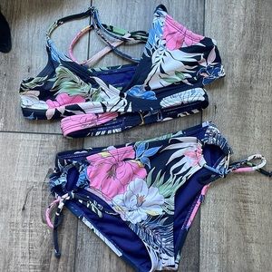 Girls Hobie bikini top and bottom